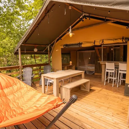 Holidays - Les Tailladis אתר קמפינג Marcillac-Saint-Quentin