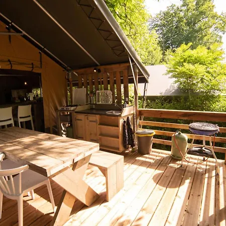 Holidays - Les Tailladis 营地 Marcillac-Saint-Quentin