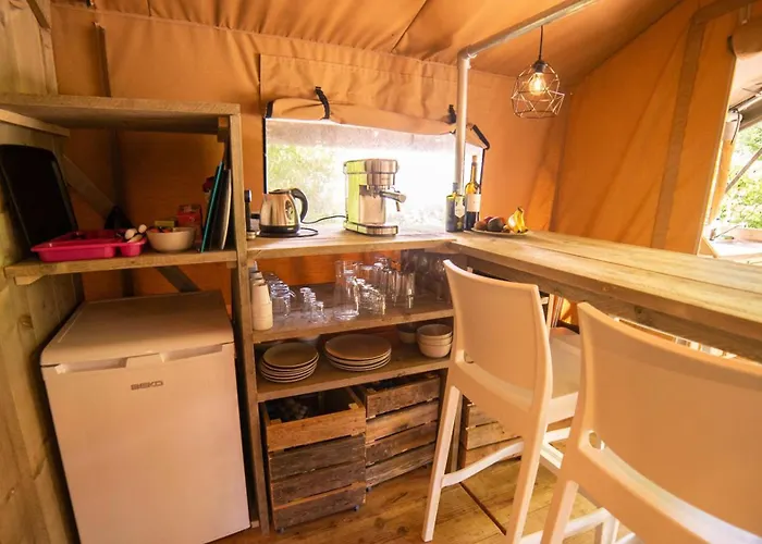 Kamp alanı Holidays - Les Tailladis *