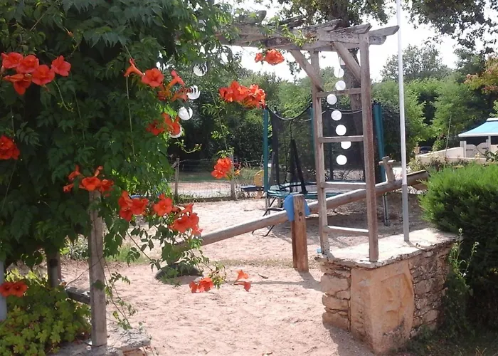 Holidays - Les Tailladis *